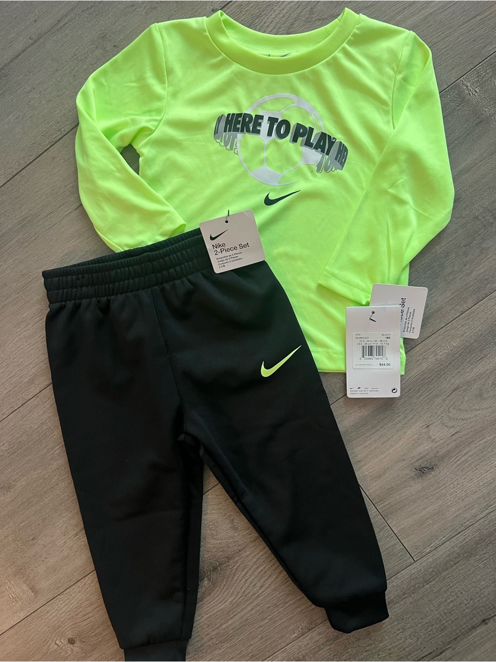 Nike Kids' 2-Piece Neon Green and Black Soccer Set